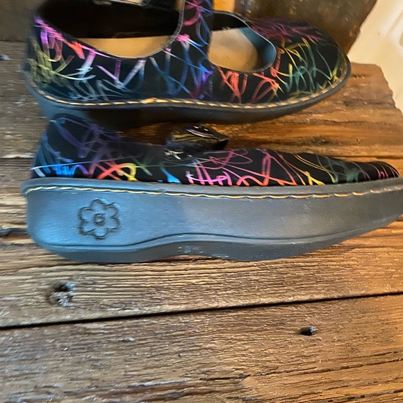 INGARO JANE NURSING SHOE IN SCRIBBLE - Picture 5 of 8